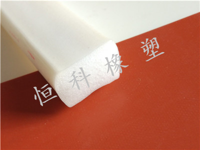 方形硅胶发泡密封条