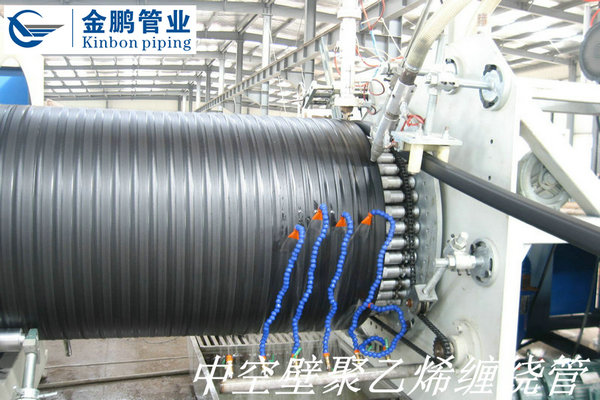 聚乙烯结构壁缠绕管_中空壁缠绕管产品特点_金鹏管业河南分公司