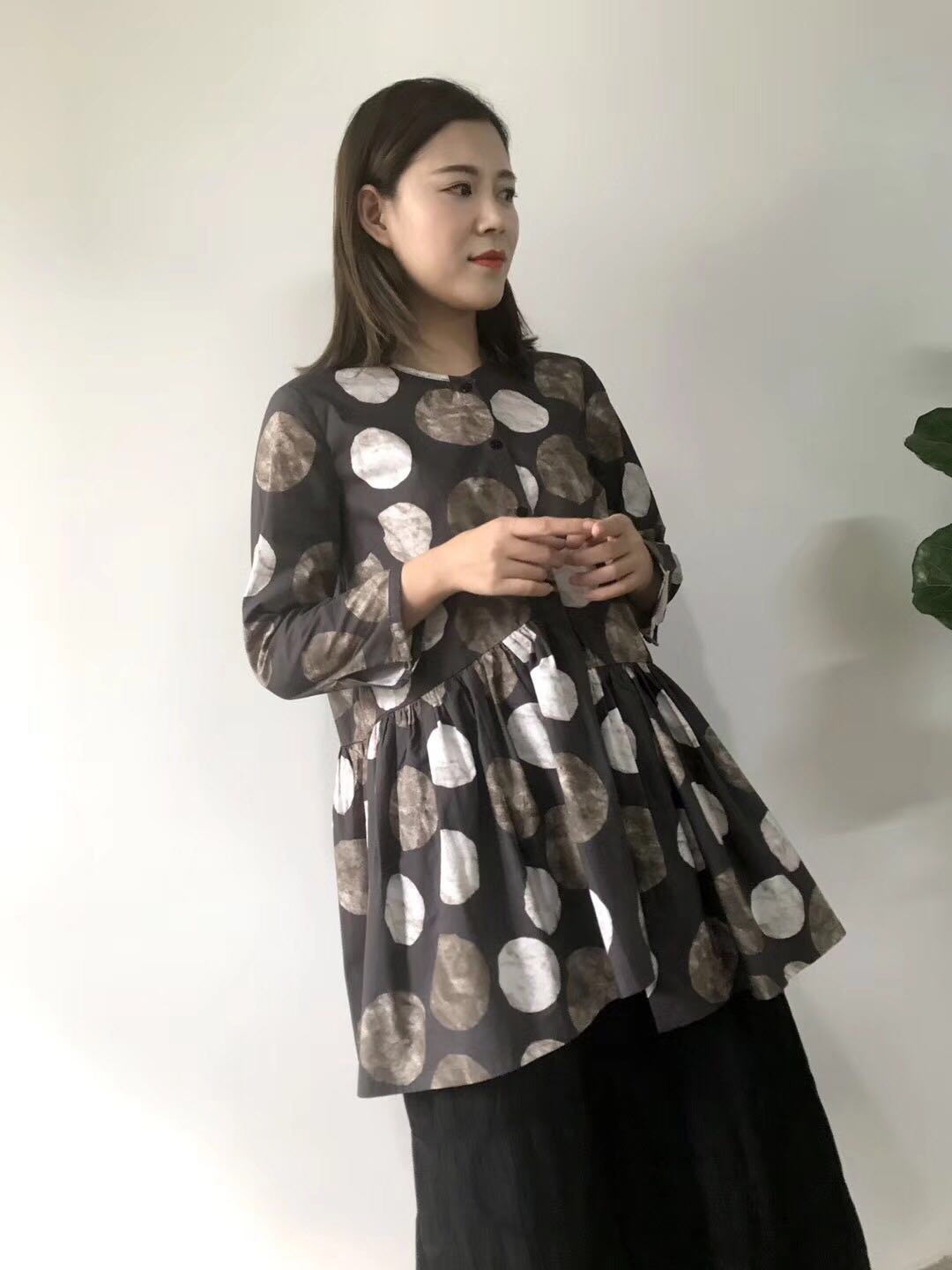 海燕18年秋冬深圳***女装莫名欧洲站北京惠品品牌折扣