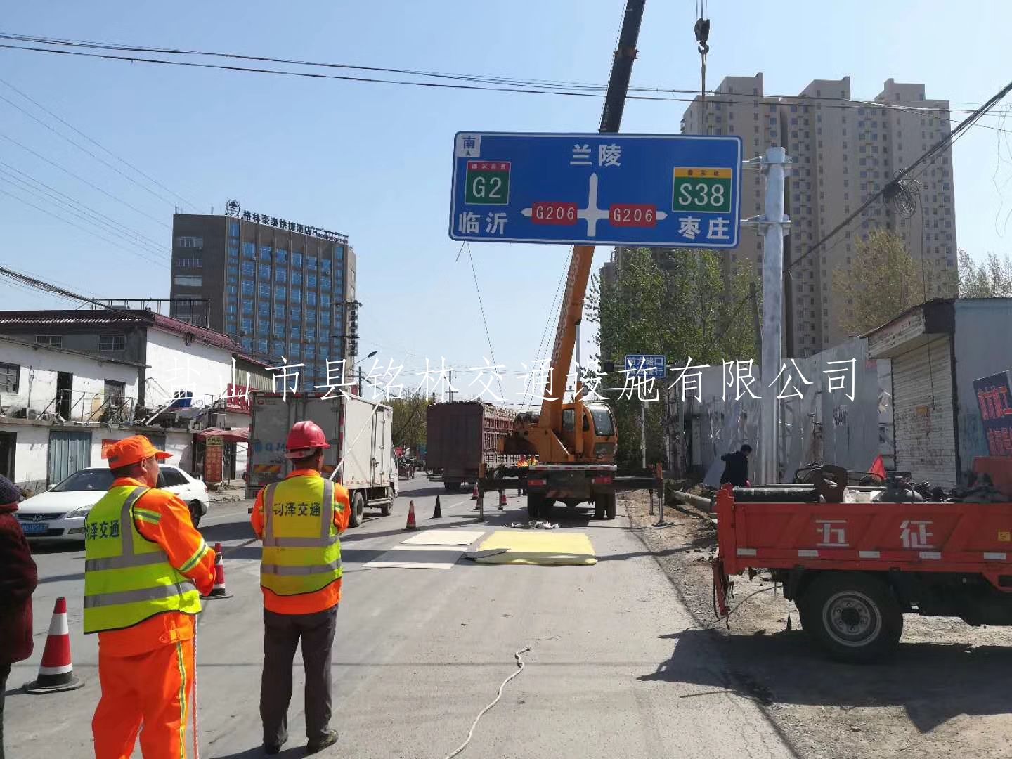 高速标志杆盐山铭林标志杆厂家生产