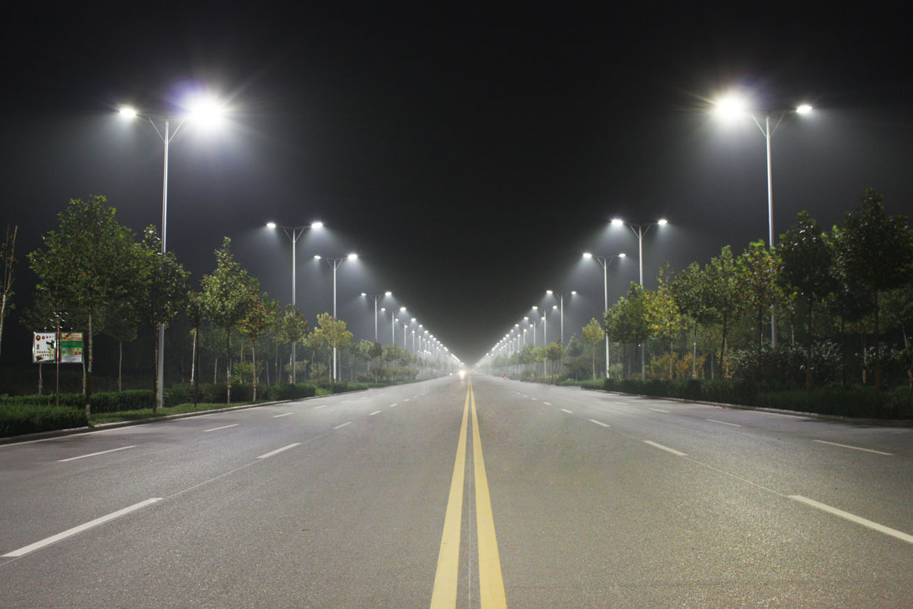 定西风光互补路灯/安装价格