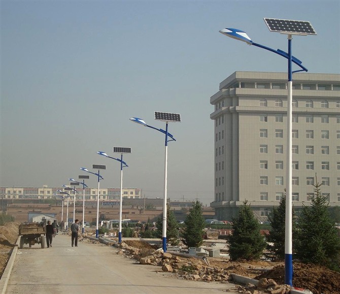 吉林船营太阳能路灯/安装销售价格