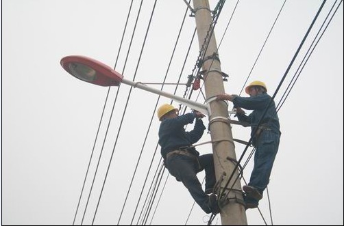 新密太阳能路灯价格厂家***