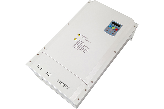 盛驰***数字化220V2kW半桥挂式电磁加热器
