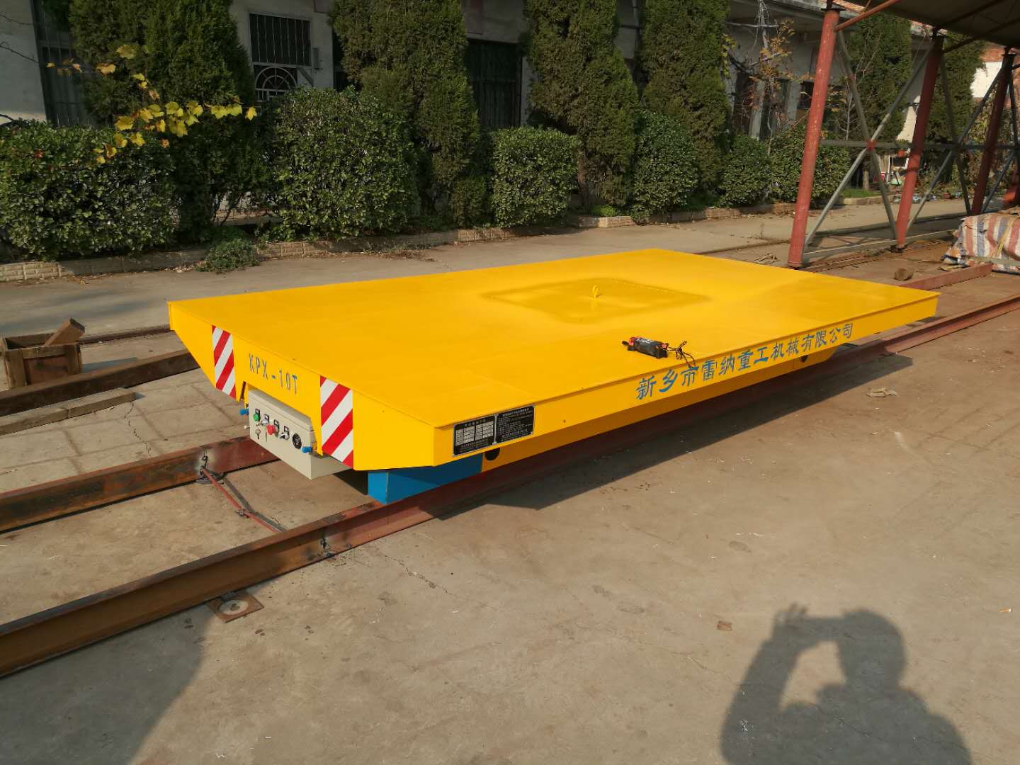 蓄电池平板电动运输车车间工业轨道平台车 物流装卸搬运工具