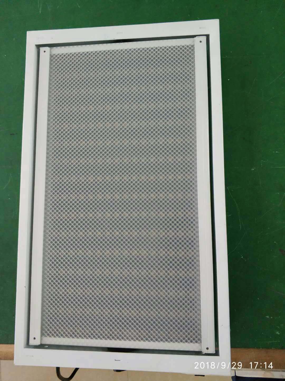led翻转吸顶灯，内嵌式led翻转吸顶灯具