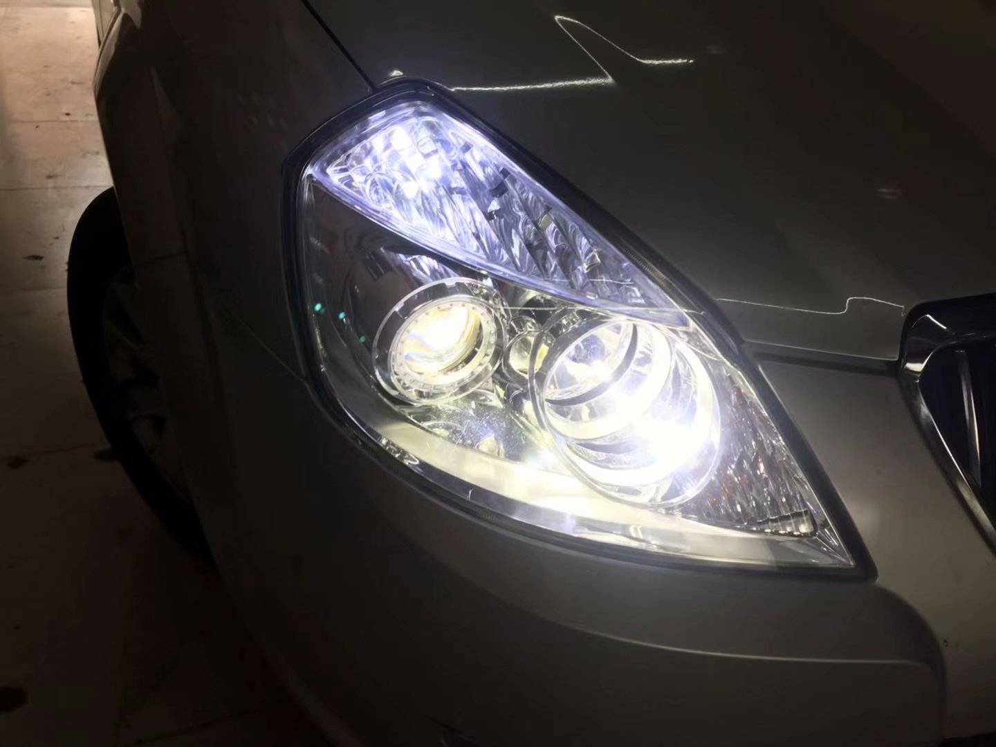 【石家庄恒信灯光升级】凯越升级98k  LED双光透镜