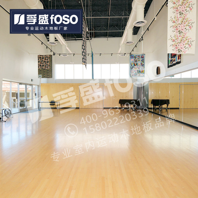 室内篮球馆专用运动木地板枫木A级实木防滑耐磨地板厂家***