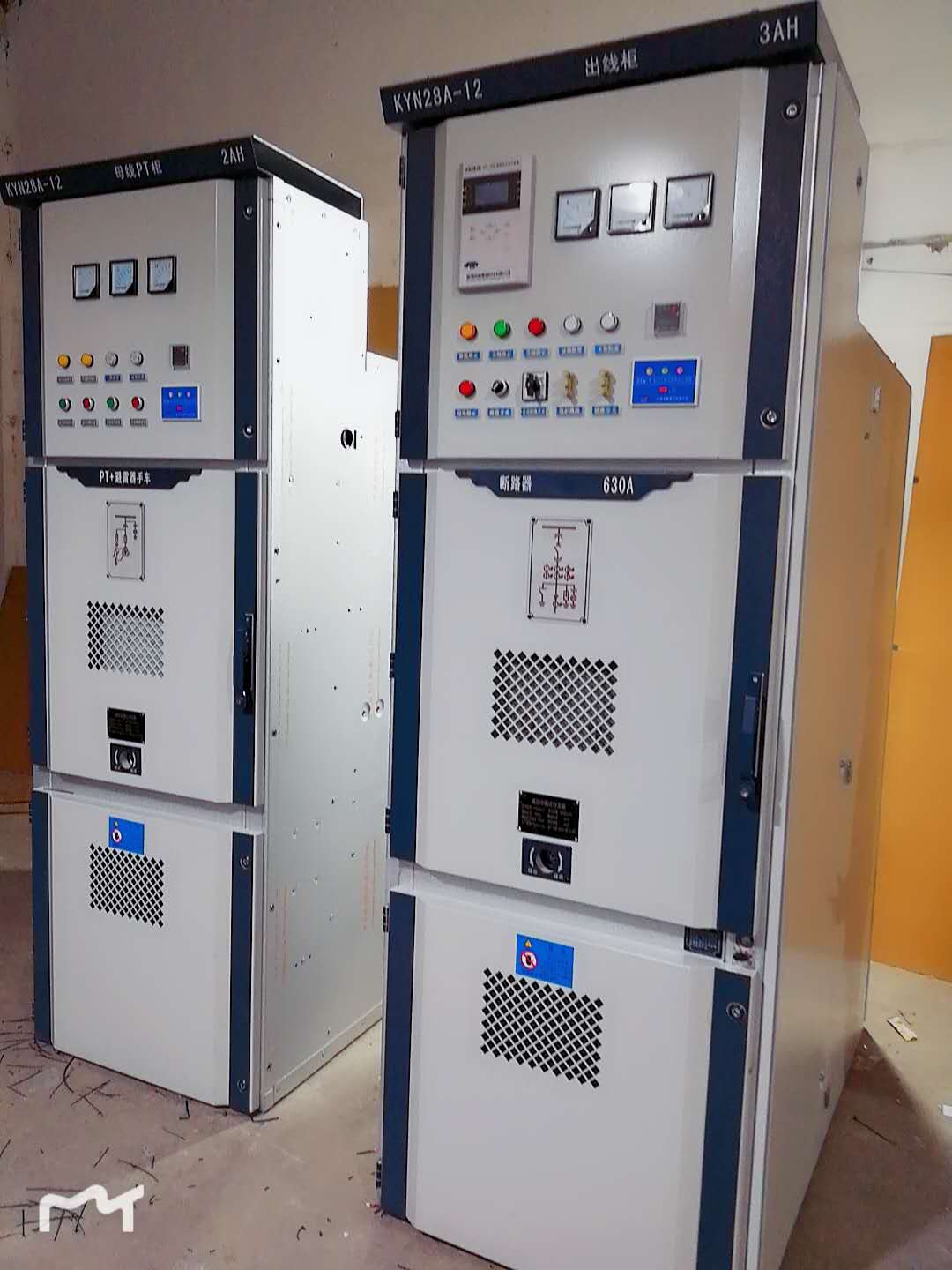 KYN28-12/1250A手车式高压中置柜 户内高压配电柜