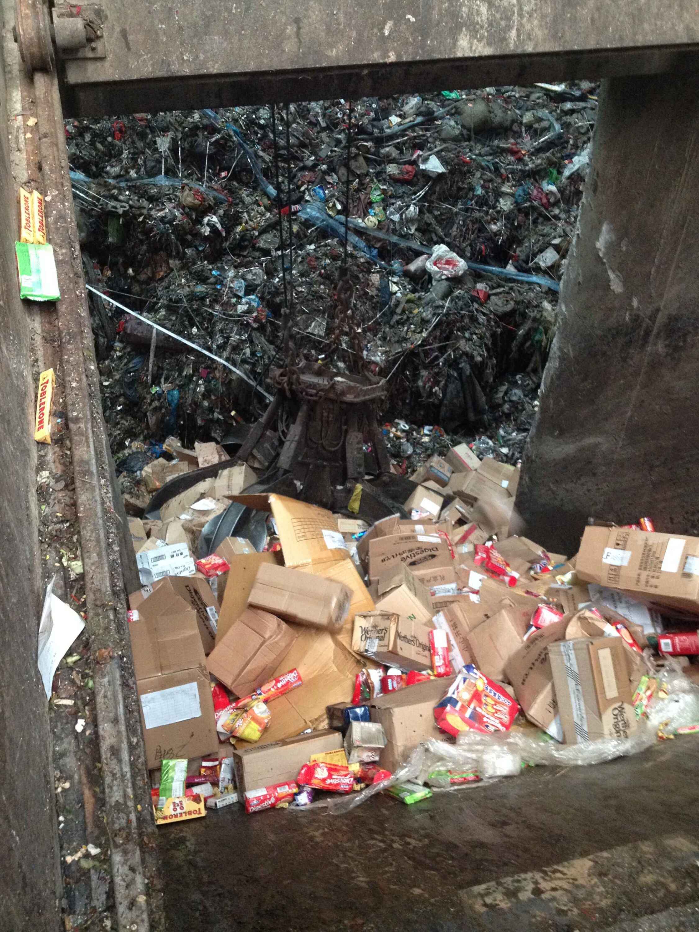 杭州每吨过期的化妆品销毁，杭州完税后报废的化妆品销毁