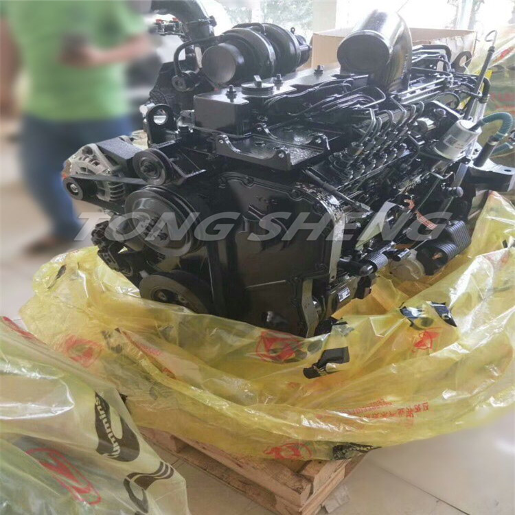 康明斯6CTA8.3发动机总成