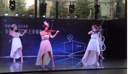 杭州演出演艺公司 大小提琴表演气球小丑人偶扮演萨克斯变脸舞狮