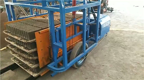 免烧砖机电瓶搬运拉砖车