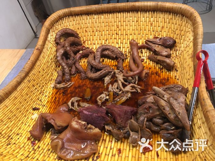 铭味源王氏现捞鸭脖配方药材