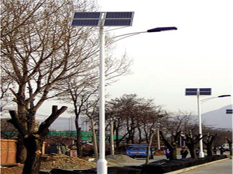 卢龙县***太阳能路灯价格/厂家安装销售电话