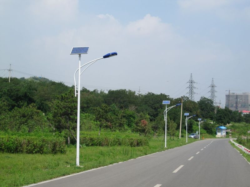 温县***太阳能路灯价格/厂家安装销售电话