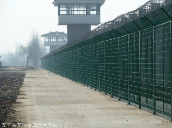 监狱隔离网-监狱钢网墙规格-监狱防逃网厂家供应分类