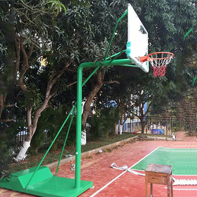 广西南宁J－8圆管圆柱移动篮球架多功能移动篮球架厂家***