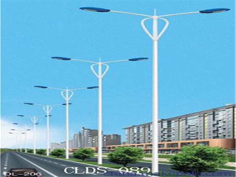 环翠太阳能路灯***厂家-太阳能路灯安装价格