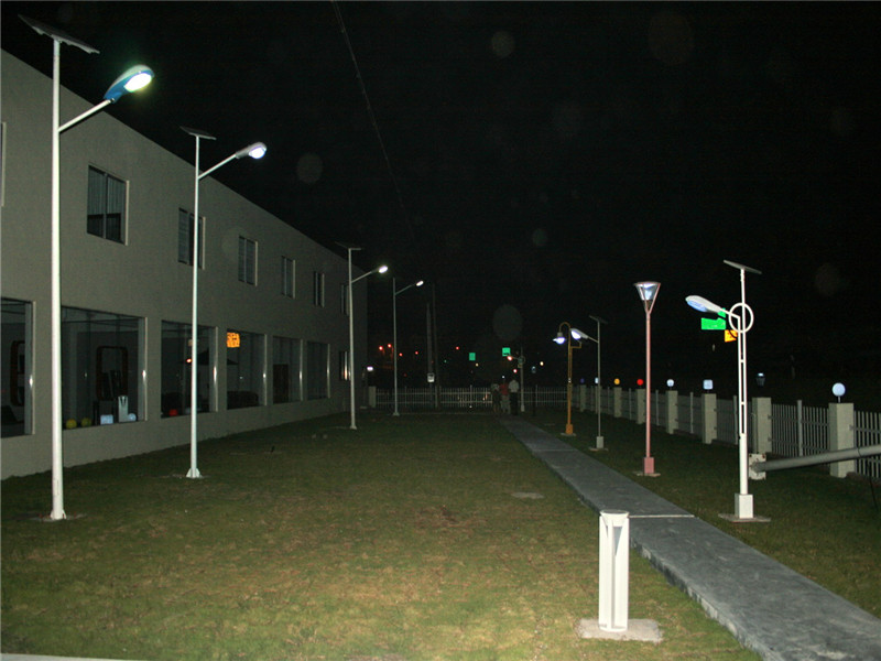 谢家集太阳能路灯***厂家-太阳能路灯安装价格