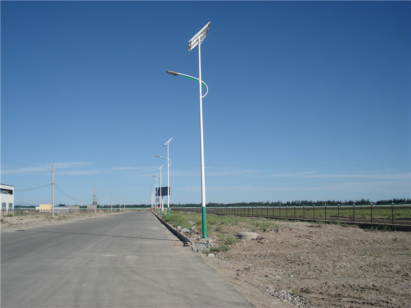 成都太阳能路灯***厂家-太阳能路灯安装价格