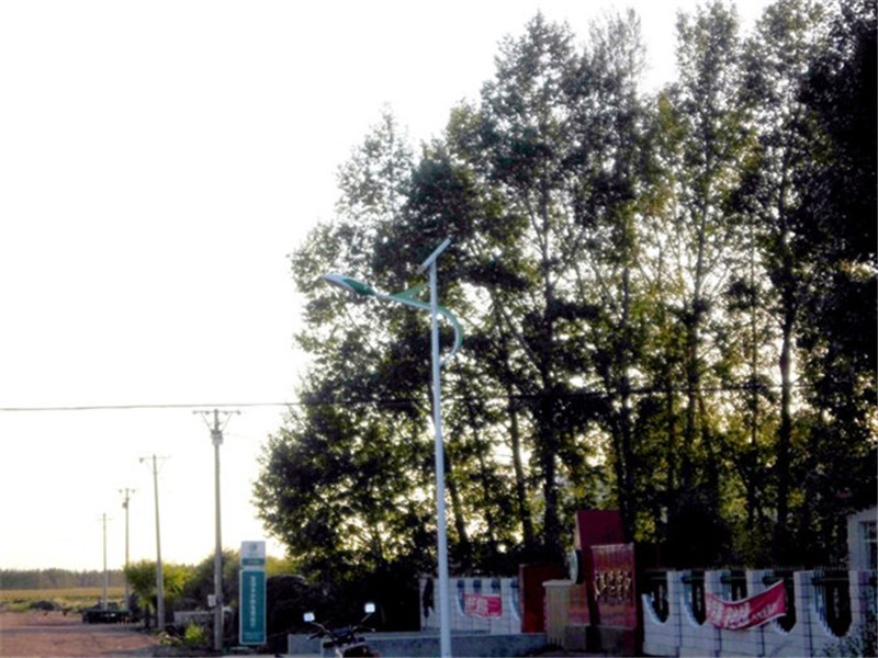 红古太阳能路灯***格-太阳能路灯厂家电话