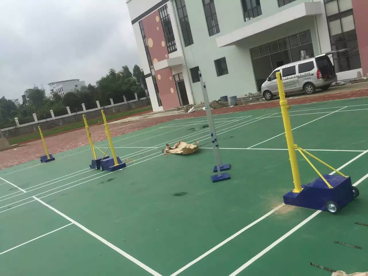 百色气排球网柱怎么安装 气排球网柱多少钱