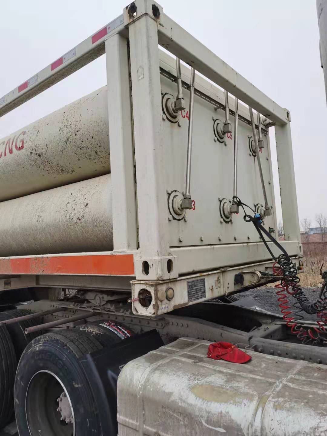 出售22.17立方6管天然气运输车 cng槽车尾