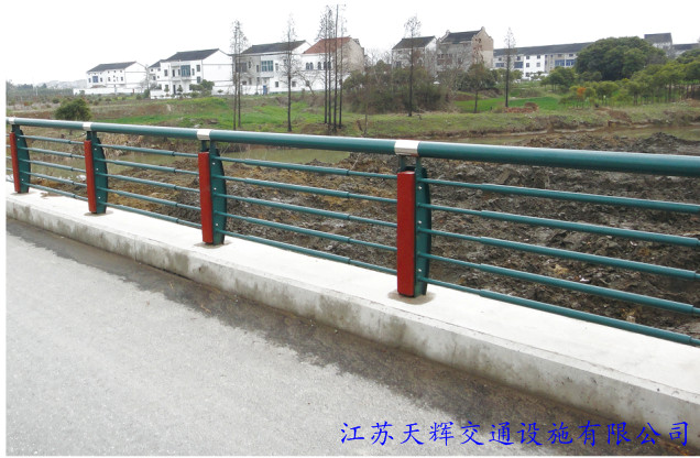 新品铝合金桥梁护栏