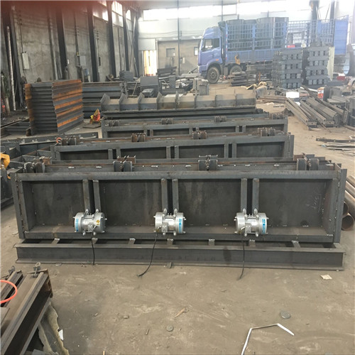 围墙预制板模具_成品样式好_搭建施工速度快