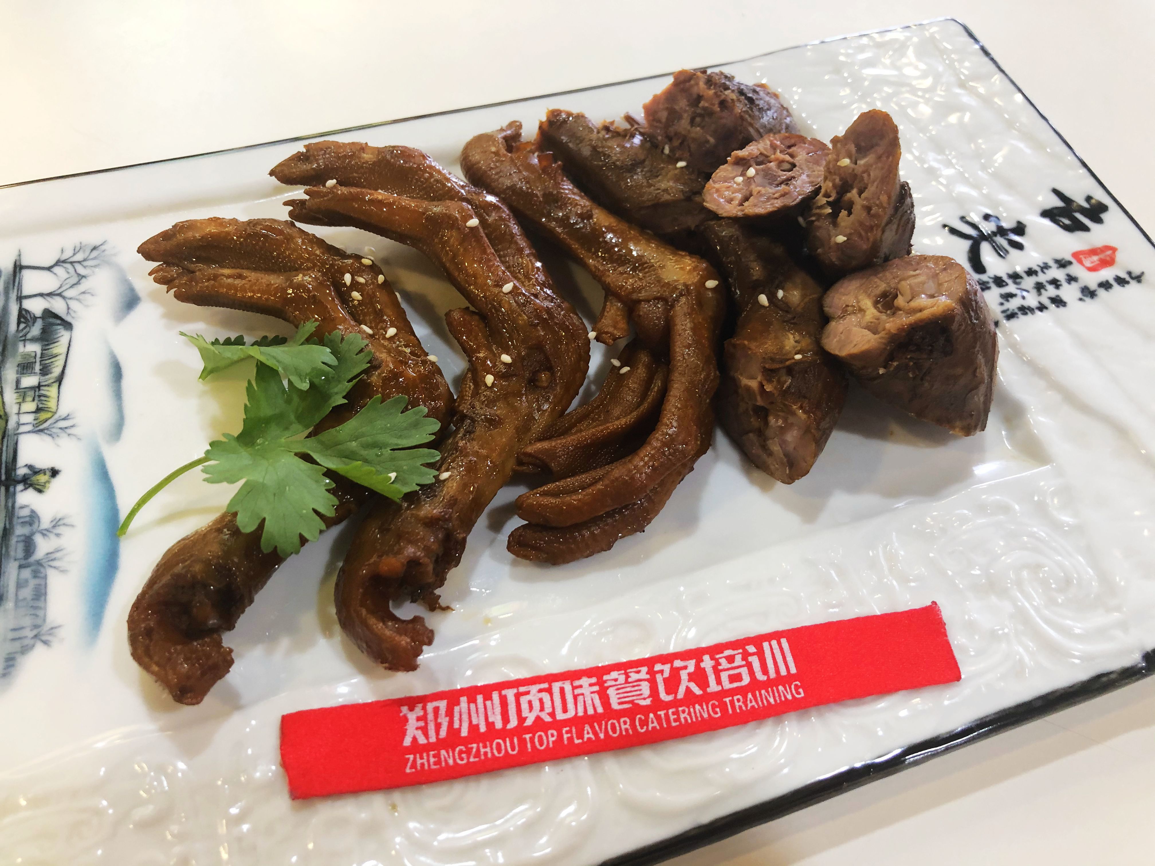 黑鸭技术***培训学校找郑州顶味餐饮培训