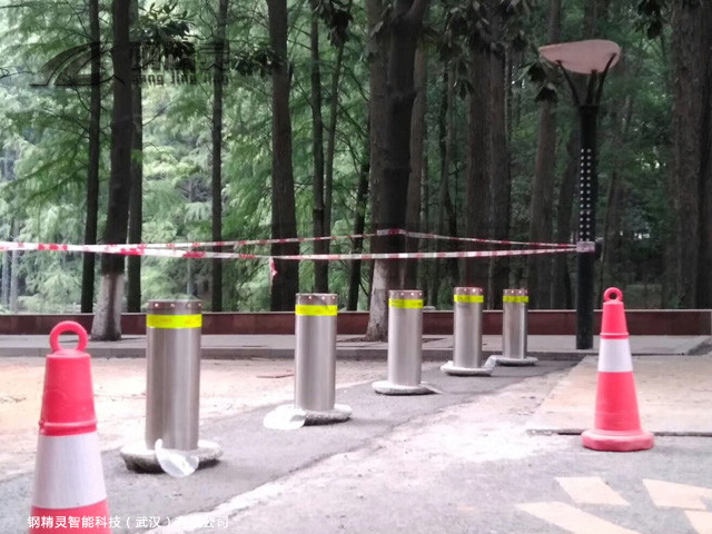 湖北半自动升降路桩 不锈钢升降路桩 升降路桩批发