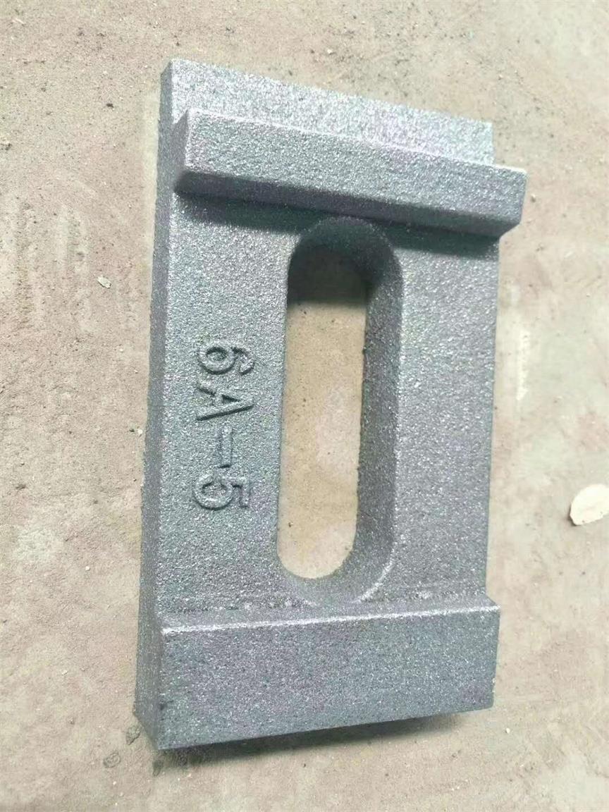 天骄6A-5轨道压板压钢轨
