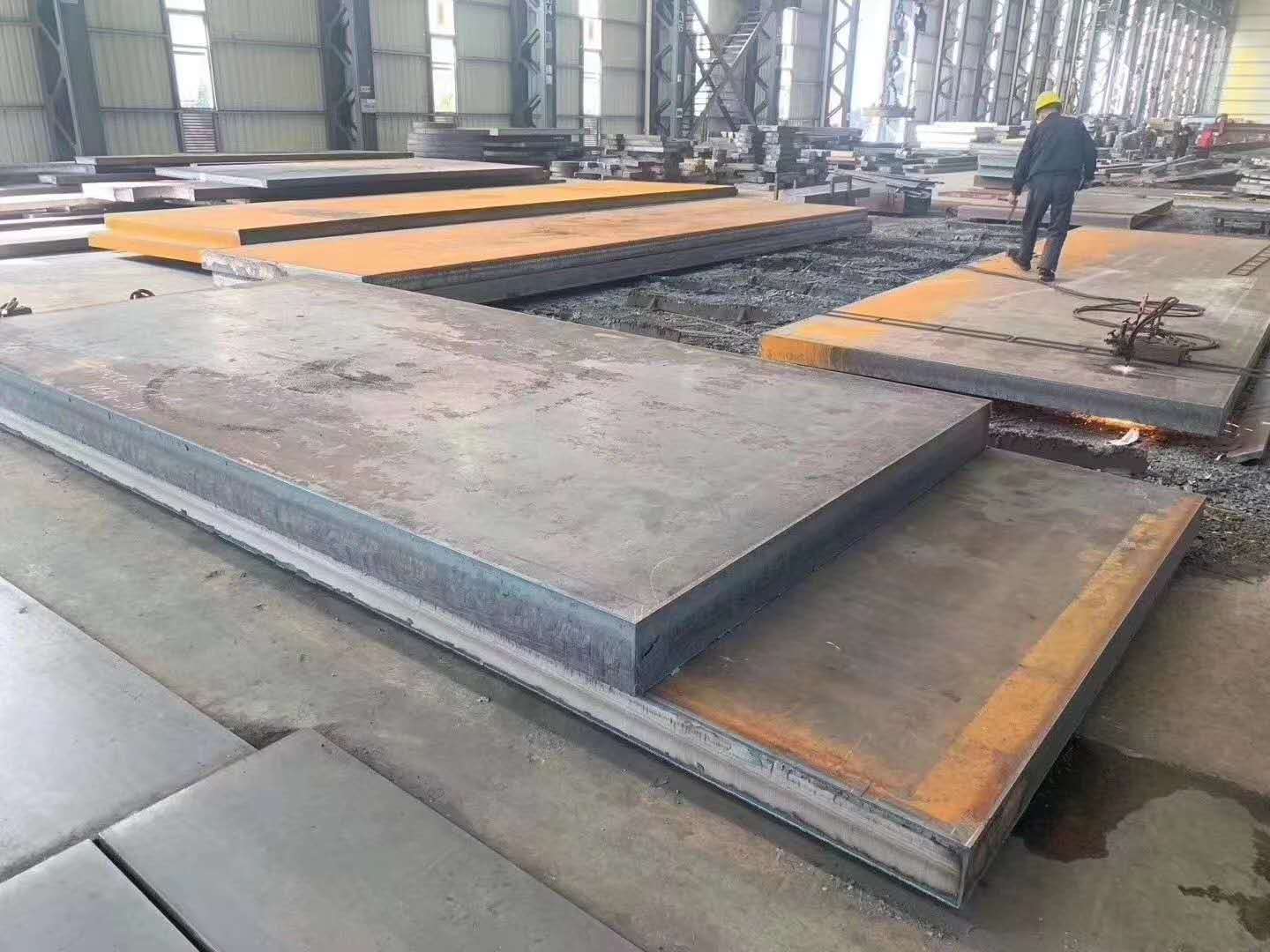 1Cr5Mo舞钢产抗氧化性耐腐蚀性合金结构钢板