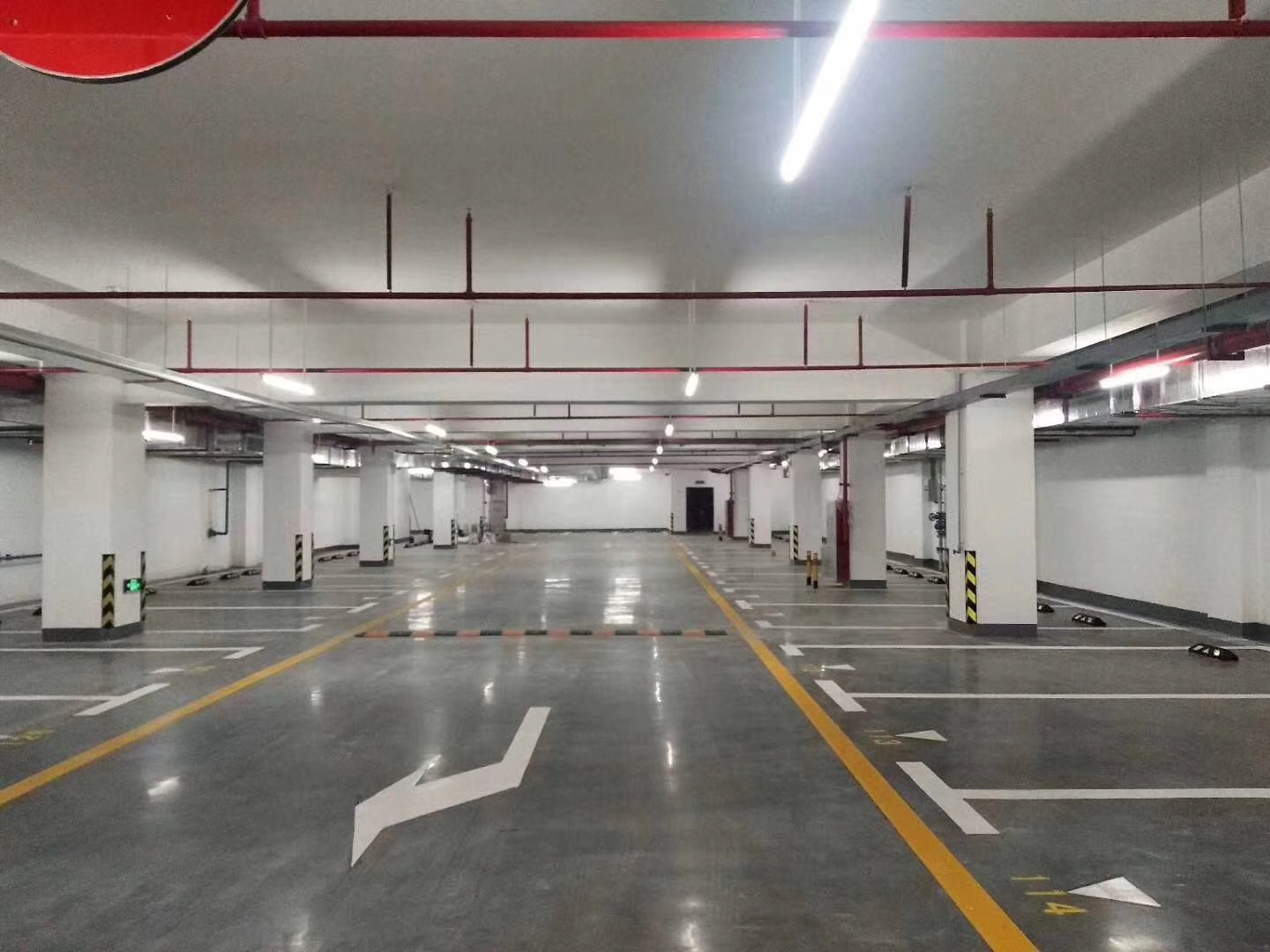 东莞道路划线-停车场车位划线-东莞消防通道划线-久丰交通