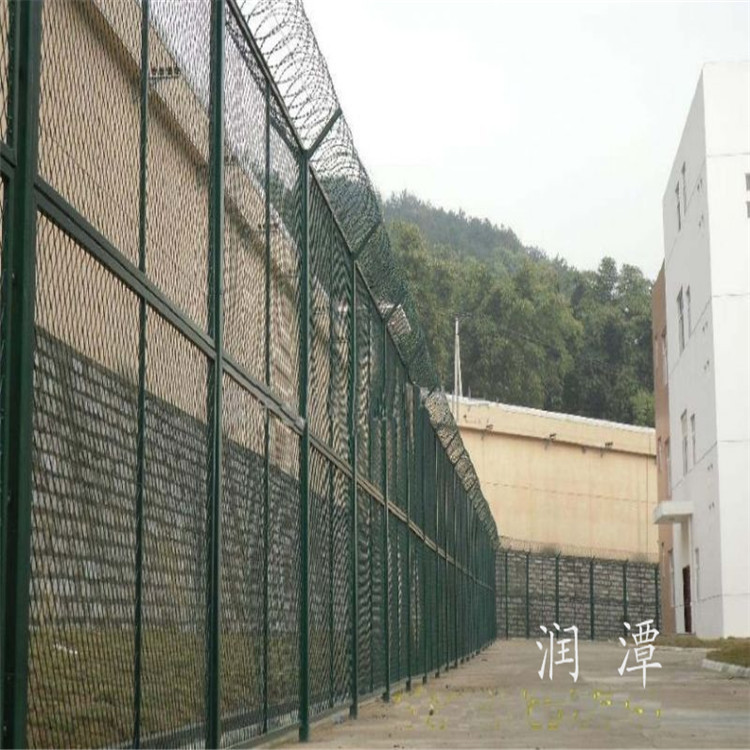 江苏 防攀爬监狱围墙网 刀刺片隔离网墙