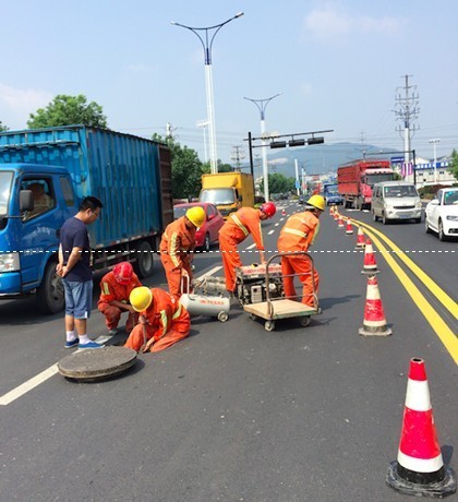 扬州市西湖镇管道疏通管清洗清淤专门解决管道堵塞难题