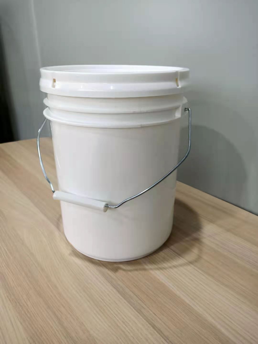 厂家直供4.5L 1GAL直罐桶 直身桶 机打胶桶