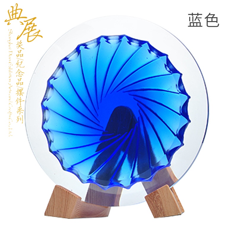 天津设计定做员工贡献奖奖杯，周年贡献纪念品