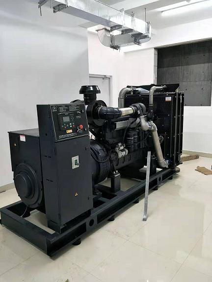 上柴600KW柴油发电机组