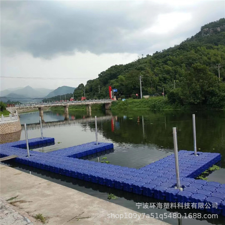 台州游艇浮筒码头、水上漂浮行人浮桥 摩托游艇浮筒码头价格
