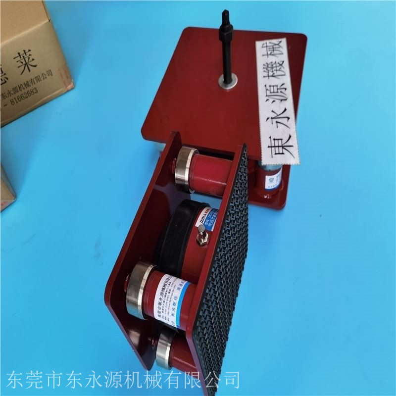 立式注塑机防震胶，JEDLA纸板蜂窝立切机隔震脚选东永源