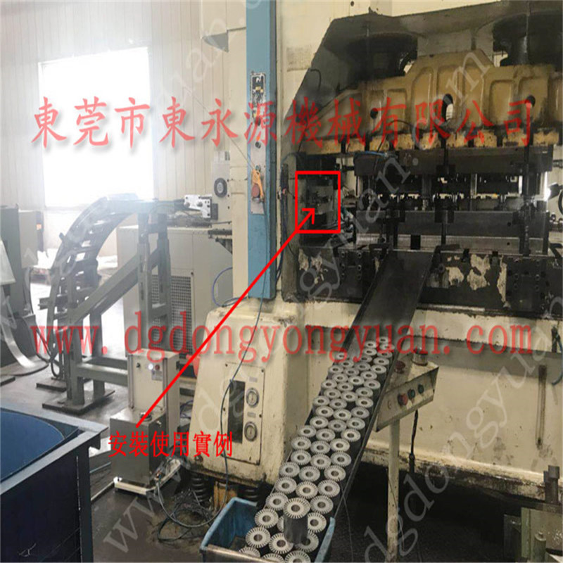 重庆冲压自动化喷涂油系统，***定量适量涂油机找东永源