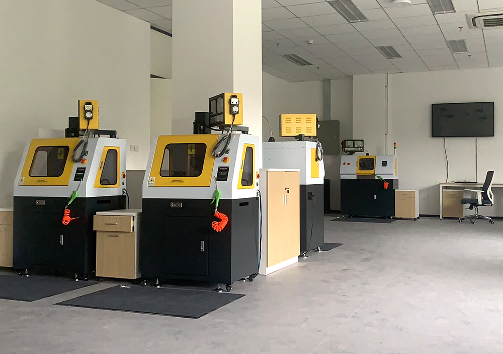 XK200小型数控铣床 在数控教学培训的应用研究