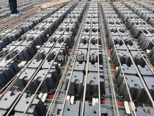 自承式芯模空心楼板施工特点
