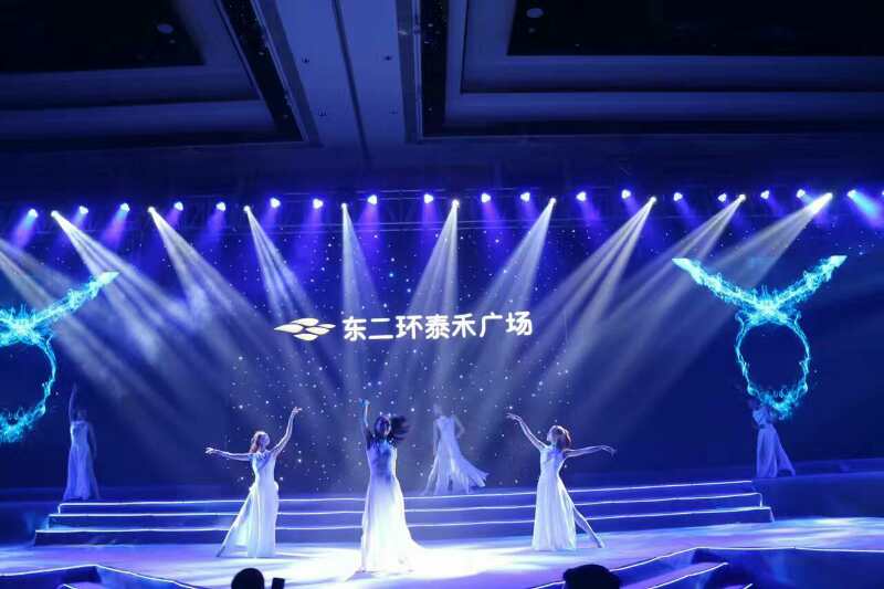 福州LED屏幕出租赁广告机出租赁发布会设备租赁大型开业启动球